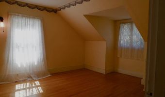 42 Thirteenth St, Bangor, ME 04401