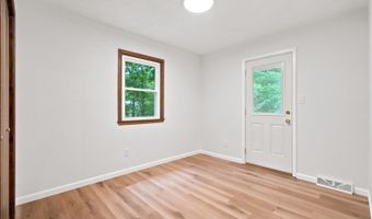 787 Woodlawn Trl, Appomattox, VA 24522
