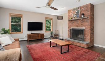 4 Stonecarry Way, East Greenwich, RI 02818
