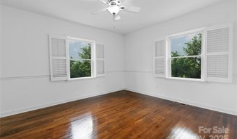 4010 Hiddenbrook Dr, Charlotte, NC 28205