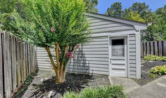 6433 Deerings Ln, Peachtree Corners, GA 30092