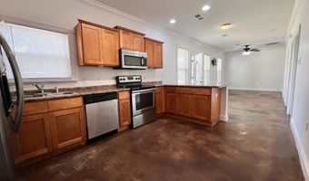 416 State St, Bay St. Louis, MS 39520