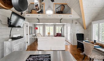 1954 White Rd, Camden, SC 29020