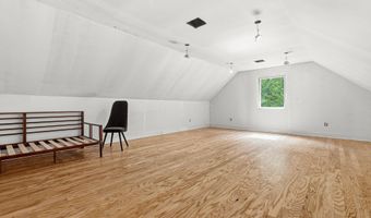 13 Windaway Rd, Bethel, CT 06801