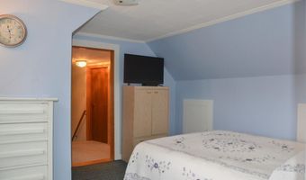 87 Middle Rd, Augusta, ME 04330