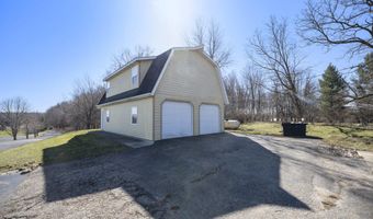 1071 32nd St, Allegan, MI 49010