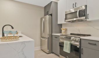 1004 18TH St NE 1, Washington, DC 20002