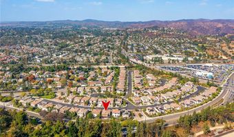 8180 E Brookdale Ln, Anaheim, CA 92807