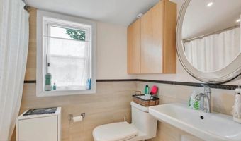 9504 MILSTEAD Dr, Bethesda, MD 20817