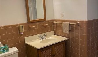 40 Aaron Ave Ave, Bristol, RI 02809