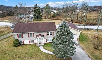 10 HEIGHTS Ct, Abbottstown, PA 17301