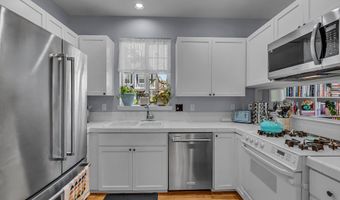 20499 SW CHANDELLE Ct, Beaverton, OR 97078