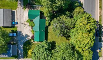 1320 STATE St, Algoma, WI 54201