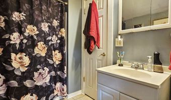 209 Sarah St, Adrian, MI 49221