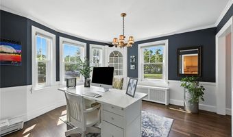 21 Don Ave, East Providence, RI 02916
