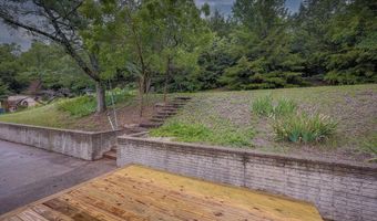 410 Highland Dr, Arkansas City, KS 67005