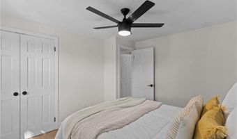 17 Auburn Ave, Johnston, RI 02919