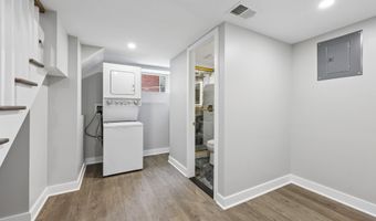 3607 25TH St S, Arlington, VA 22206