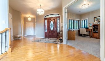 1408 Riverwood Dr, Bismarck, ND 58504