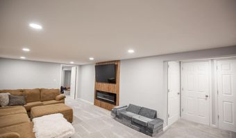 2305 Highway 18 E, Algona, IA 50511