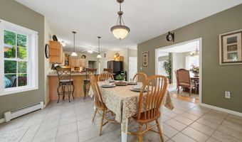 43 Emerson Rd, Chester, NH 03036