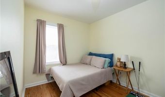 350 River St, Woonsocket, RI 02895