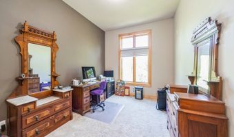 7980 NE 27th Ave, Altoona, IA 50009
