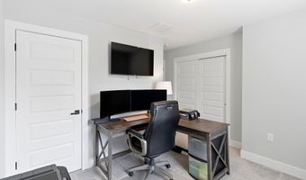 555 Egenolf Pl, Bayville, NJ 08721