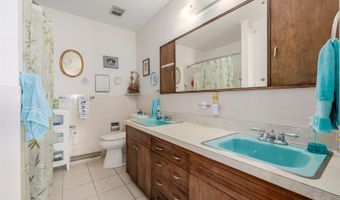 539 Newark St, Aurora, CO 80010