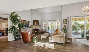 2708 Grove Ave, Carlsbad, CA 92008