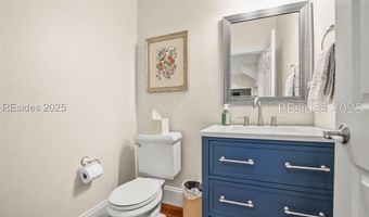30 Dolphin Point Dr, Beaufort, SC 29907