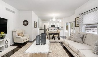 1360 Fairlane Dr, Ann Arbor, MI 48104