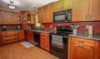 1712 Cranberry Ln NE, Alexandria, MN 56308