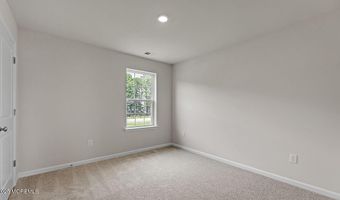 16 Dahlia Ct, Bayville, NJ 08721