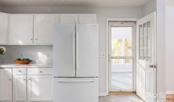 135 Brookhaven Ln, Advance, NC 27006
