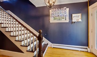 788 Union St, Bangor, ME 04401