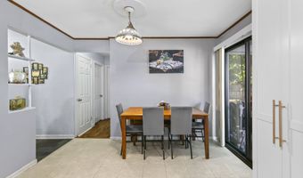 66 Loftus Cir, Bridgeport, CT 06606