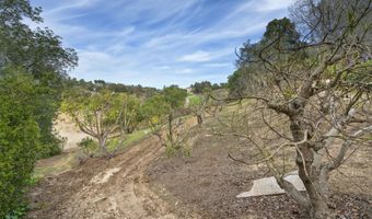 230 Avocado Pl, Camarillo, CA 93010
