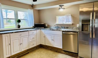 28 Mount Vernon Rd, Augusta, ME 04330