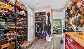 554 E River View Dr, Austinburg, OH 44010
