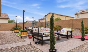 202 W SEVEN SEAS Dr, Casa Grande, AZ 85122