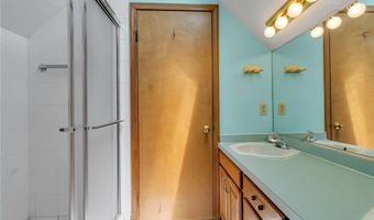 113 Meadow Spring Ln, Amherst, NY 14051