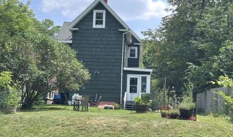 21 Cottage St, Bangor, ME 04401