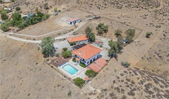 8525 Wildflower Ln, Agua Dulce, CA 91390