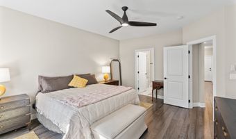 63 Great Hill Dr 63, Bethel, CT 06801