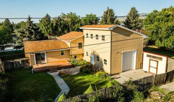 66 Sunset Ave, Buffalo, WY 82834