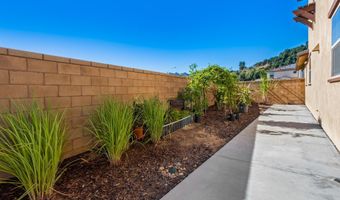 2401 Monroe Pl, Escondido, CA 92027