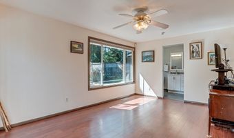 19600 S SOUTH END Rd, Oregon City, OR 97045