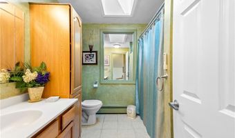 3 Jones Ave, Bristol, RI 02809