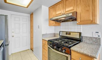 832 W Commonwealth Ave, Alhambra, CA 91801